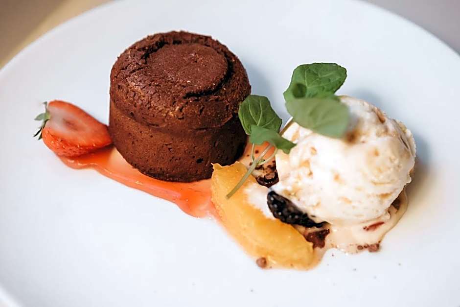 Greenwoods Hotel & Spa