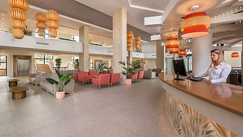 Protur Safari Park Aparthotel