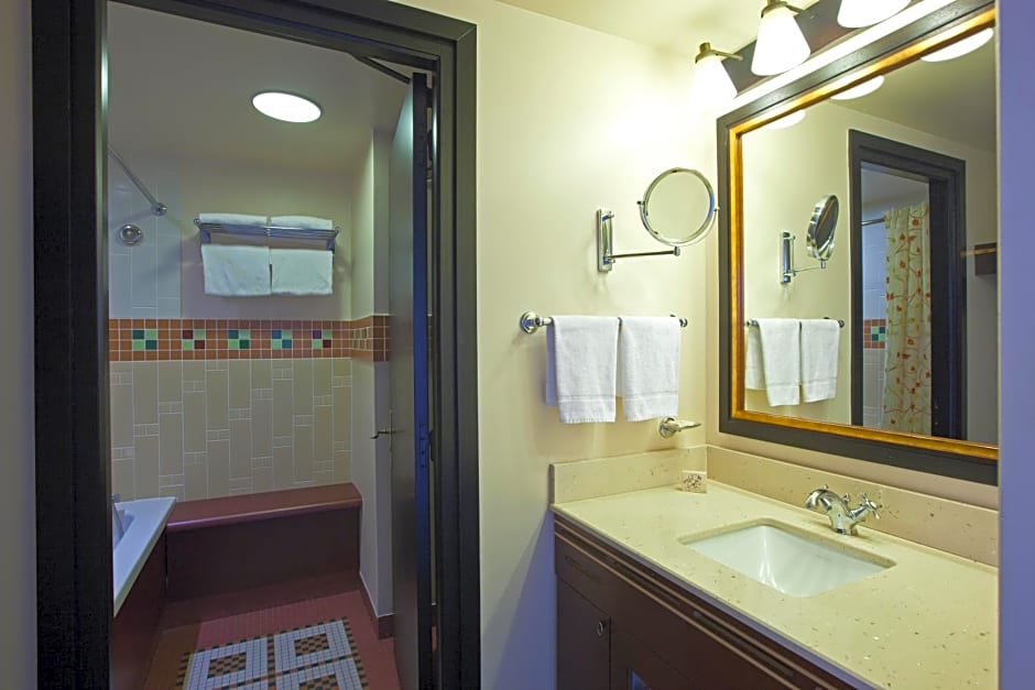 Disney Sequoia Lodge