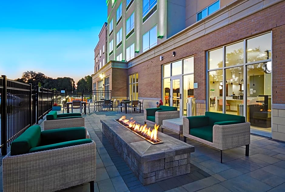 Holiday Inn - Grand Rapids North