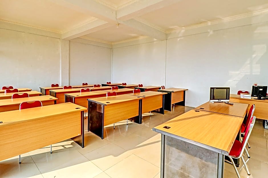 Capital O 91466 Hotel Neu Backpacker Tf Syariah