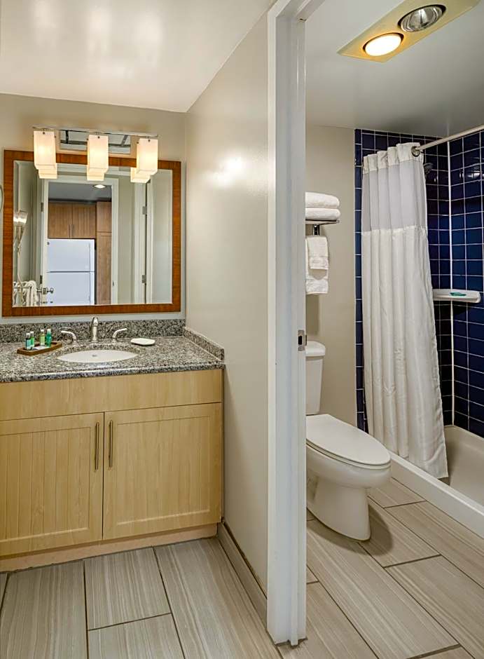 Wyndham Inn on the Harbor