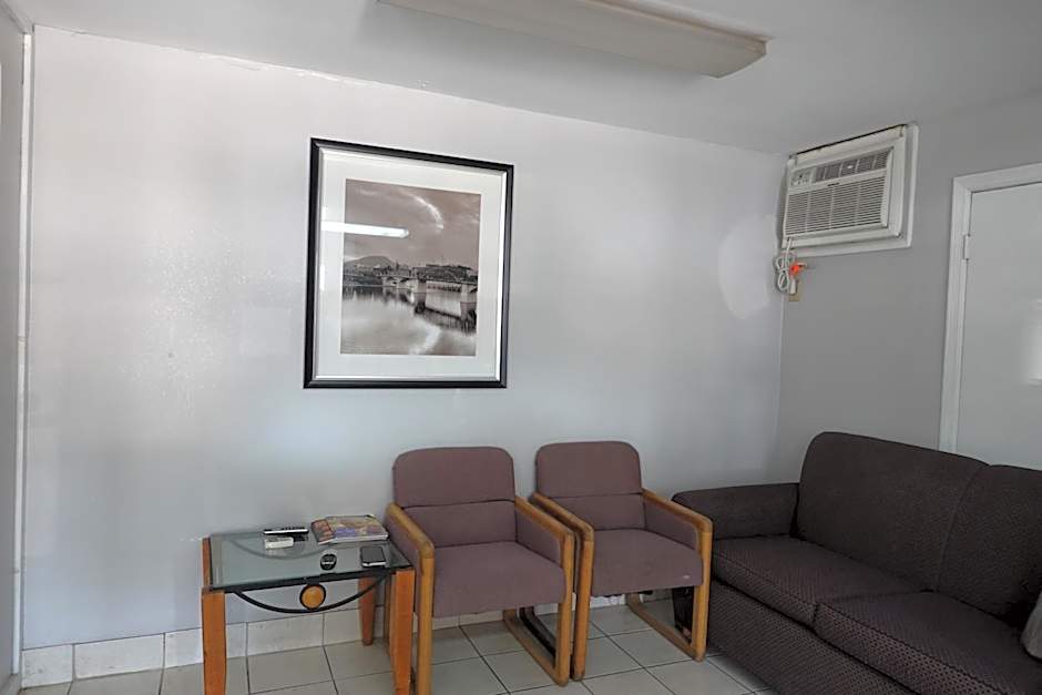 Cascades Motel - Chattanooga