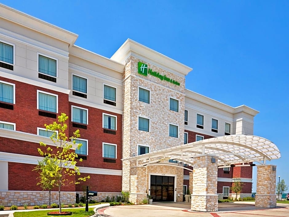 Holiday Inn and Suites McKinney - Allen By IHG