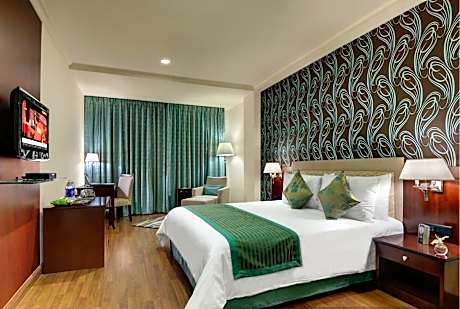 Privilege Room  with 15% Discount on Food( At Bistro Restaurant)