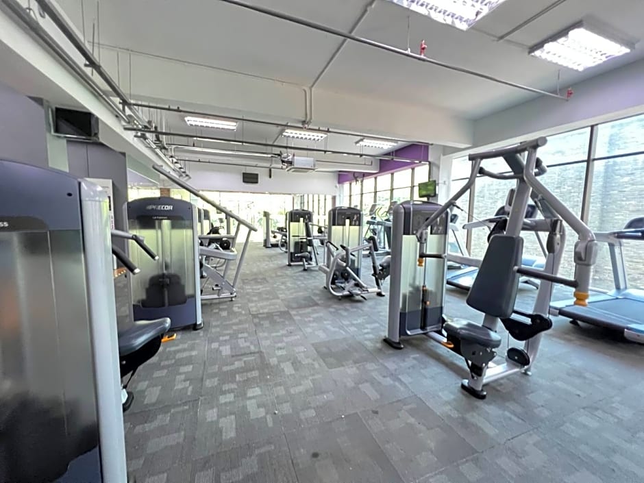 Qliq Damansara Hotel