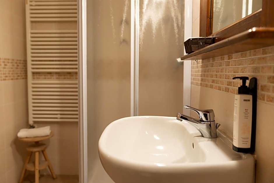 Hotel al Dòs - Breakfast & Private SPA