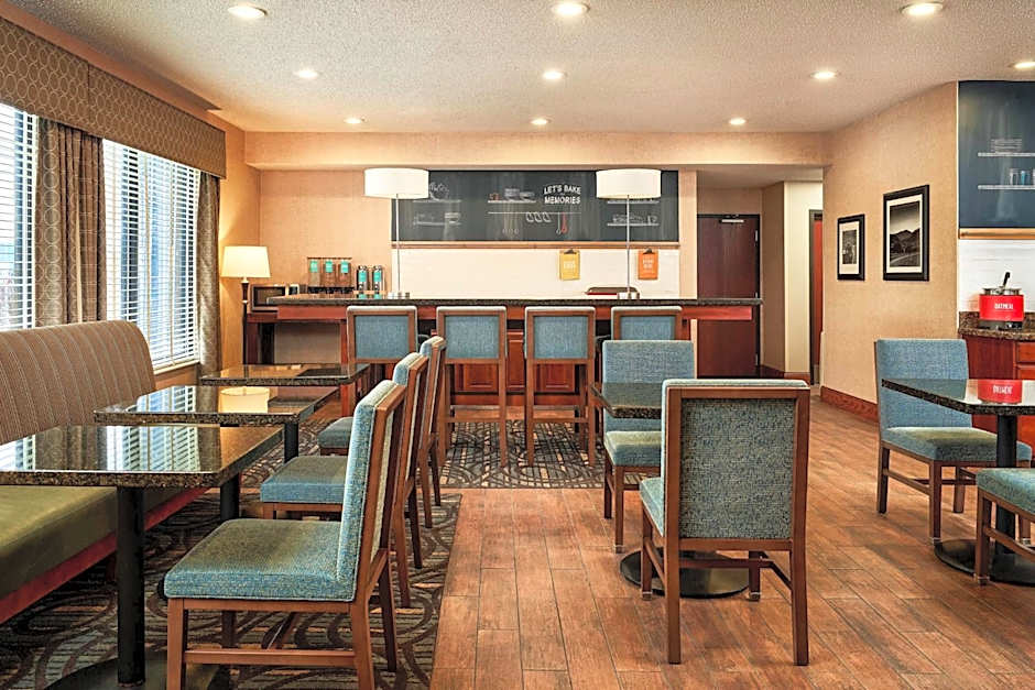 Hampton Inn By Hilton Longmont