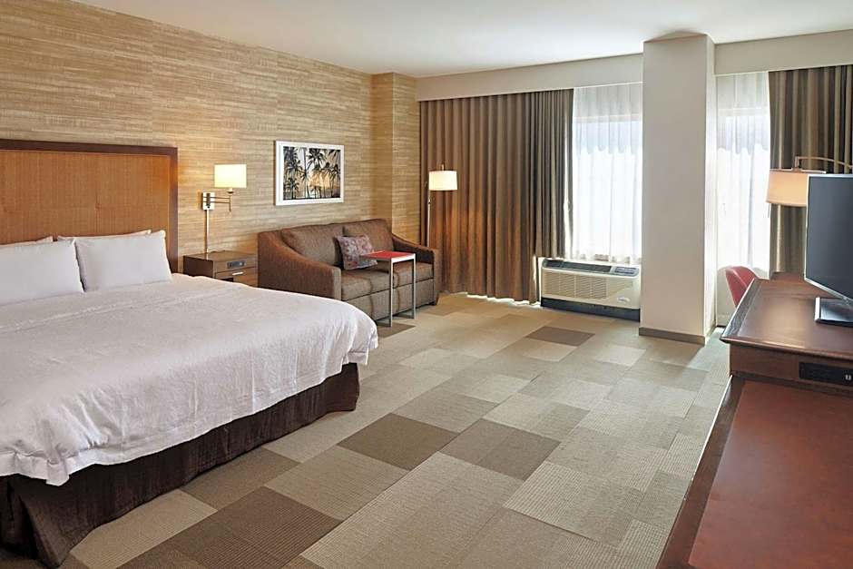 Hampton Inn By Hilton & Suites Oahu/Kapolei, HI