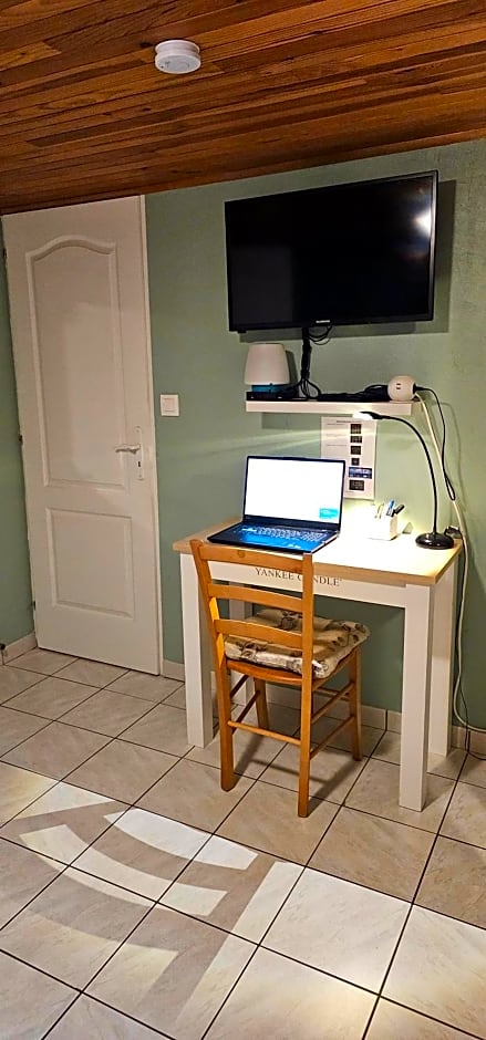Studio Tranquillo avec piscine et salle de sport