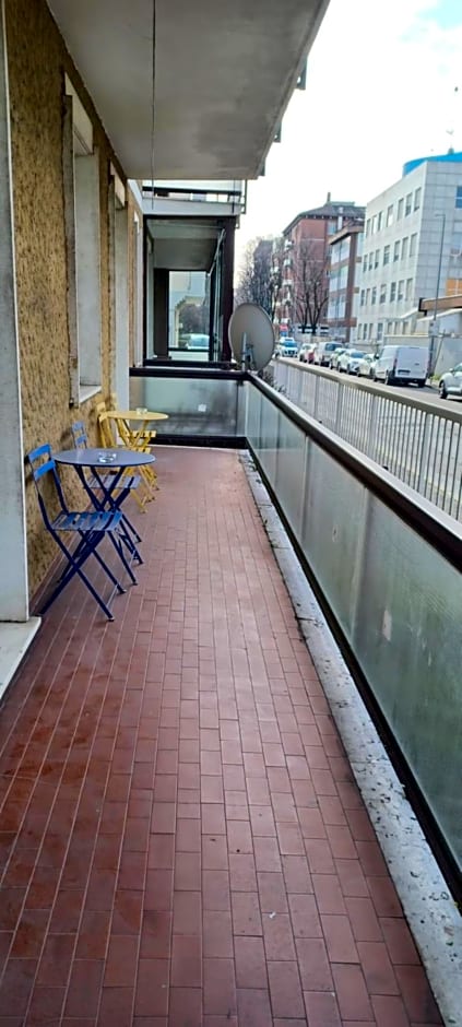 Emmanueli65 fronte clinica per 4 matrimoniale e castello