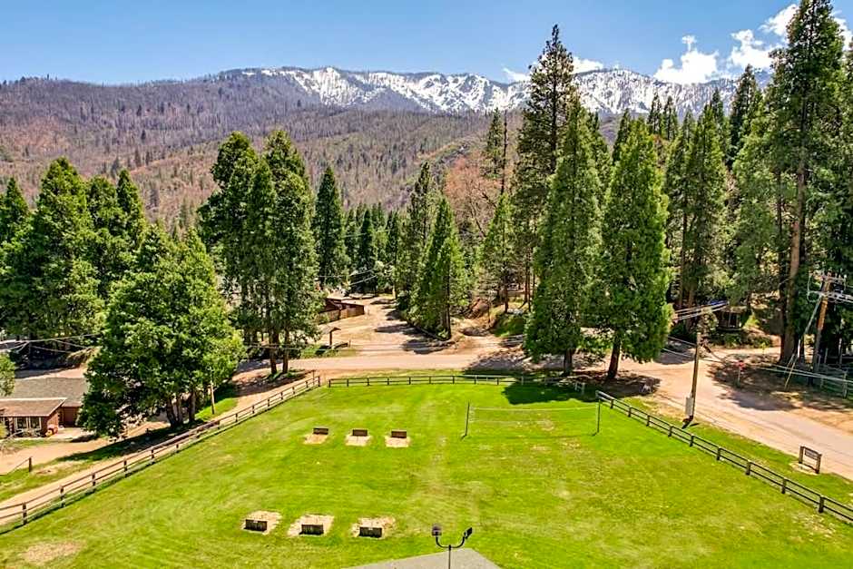 Camp Nelson Lodge Room 6