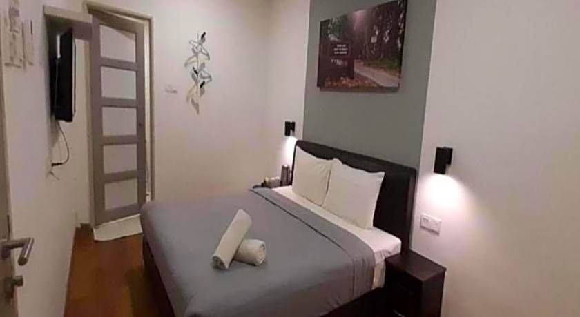 OYO 89492 Carlton Inn Bukit Ubi