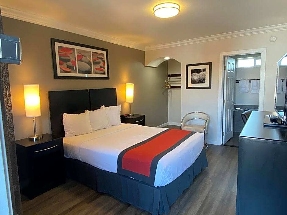 The Lexmar - Dodger Stadium Hollywood