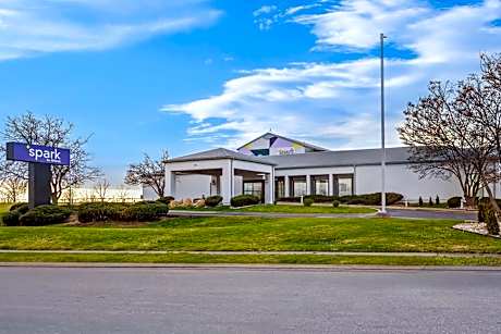 Spark by Hilton Bettendorf Quad Cities