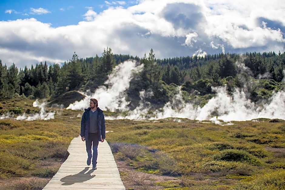 Alpine Lake Motor Lodge