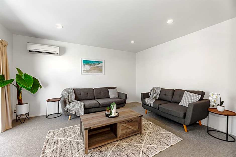 Blenheim Palms Motel