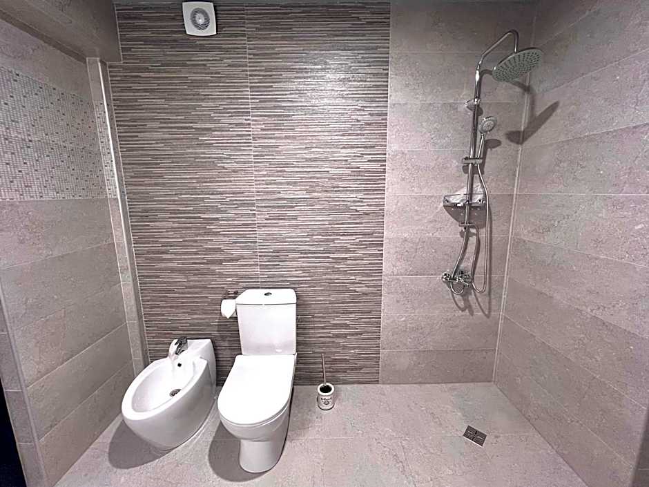 Хотел Антик