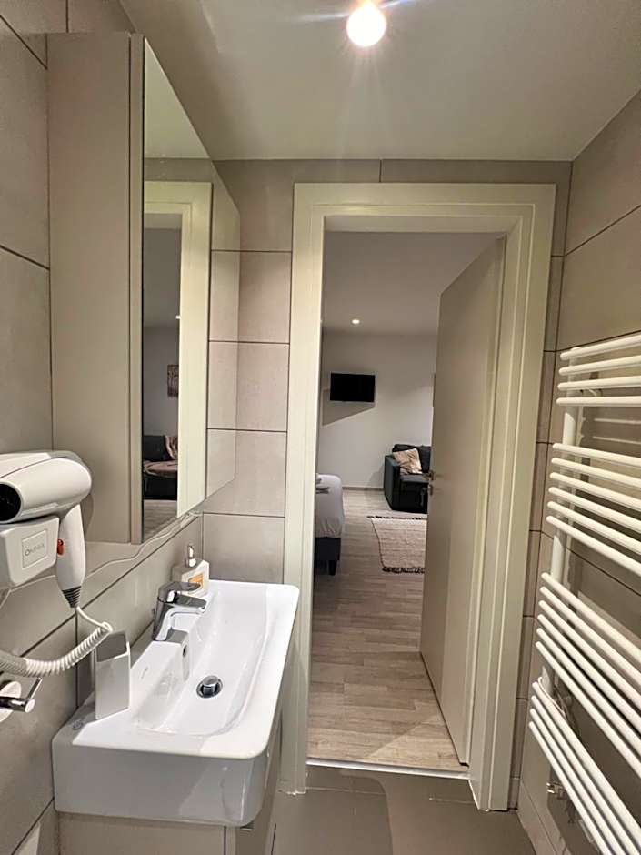 Athenian Retreat Penthouses