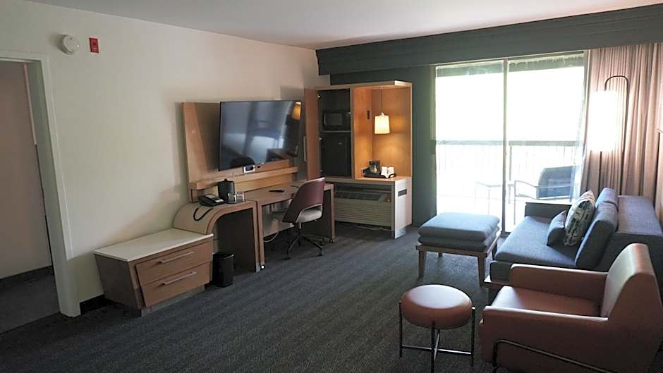 Courtyard by Marriott Memphis East/Bill Morris Parkway