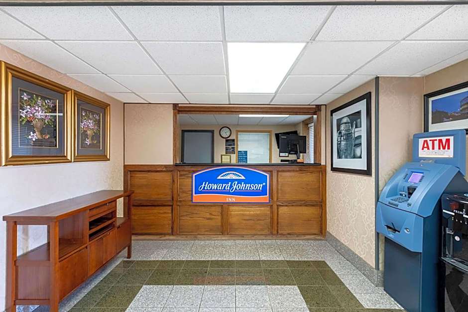 Howard Johnson by Wyndham Gillette