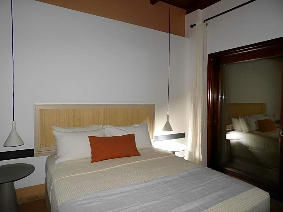 Yialasi Hotel