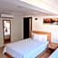 Ados Hotel