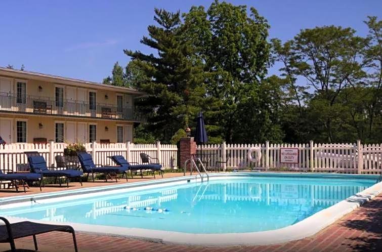 Kirkwood Inn