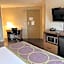 Super 8 by Wyndham Guelph