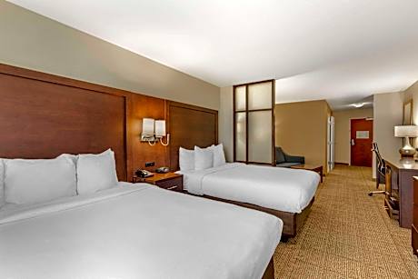 2 Queen Beds, Suite, Nonsmoking, Accessible