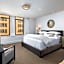 John Hand Club Hotel
