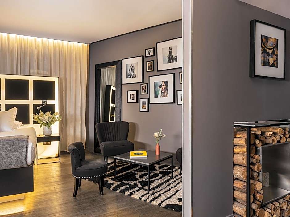 Legend Hôtel Paris