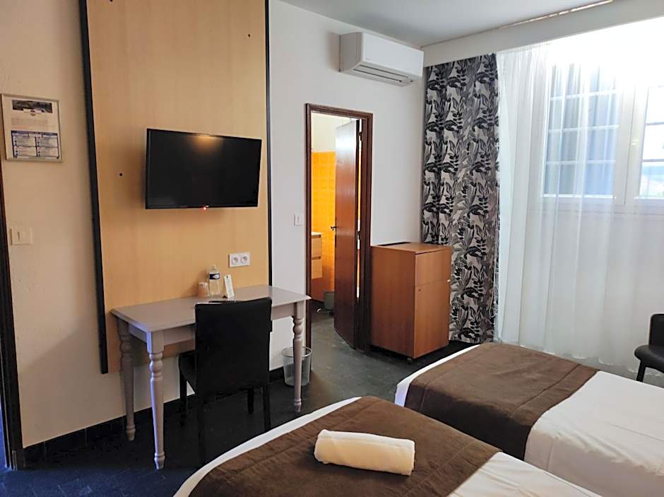 Hôtel et Appart'Hôtel Le Relais Du Val D'Orbieu