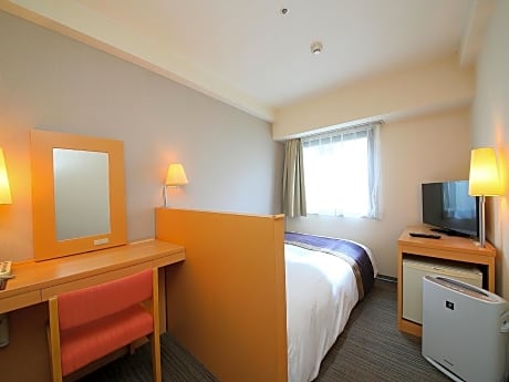 Standard Single Room - Non-Smoking