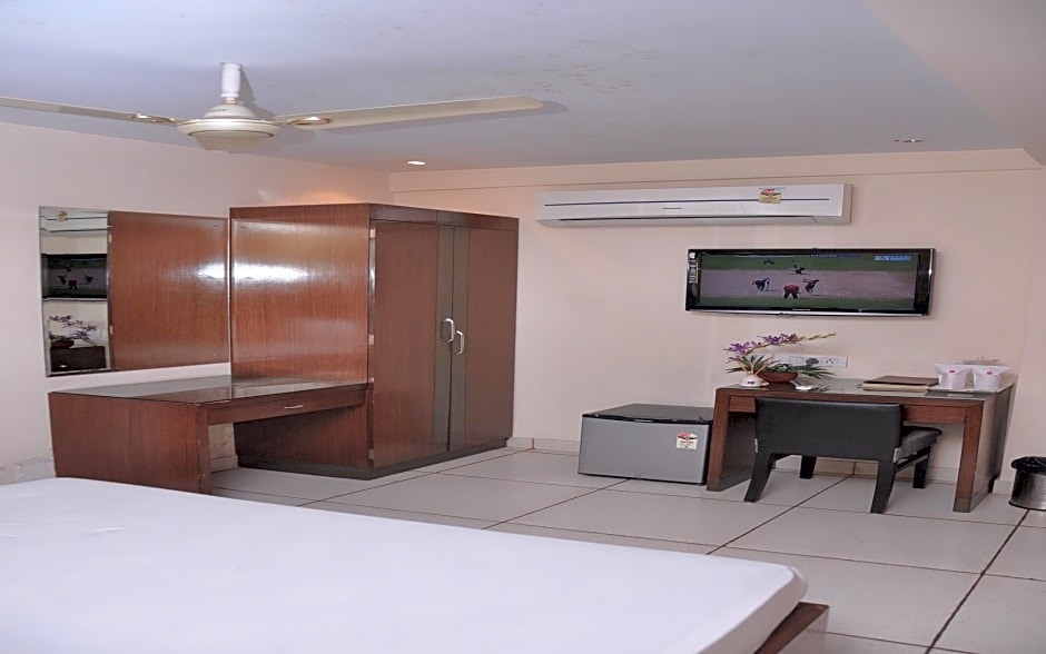 Golden Apple Boutique Hotel