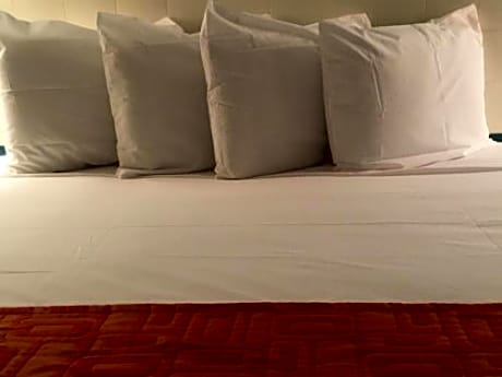 King Room- Non-Smoking