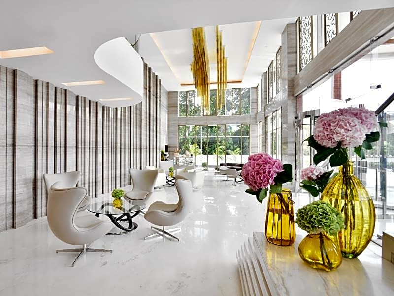 Renaissance by Marriott Lucknow Hotel