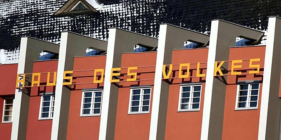 Haus des Volkes - Das Bauhaushotel