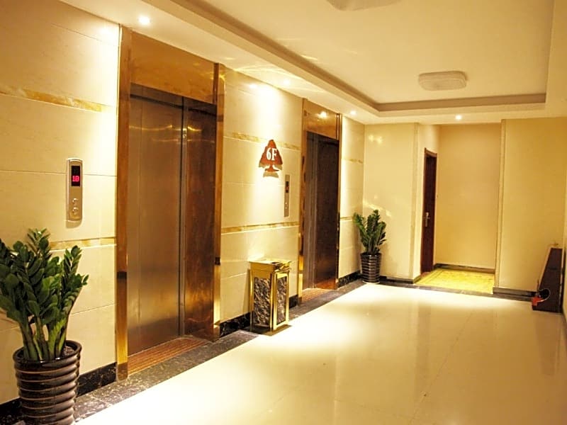GreenTree Inn Guangxi Yulin Jincheng Commercial Building Shell Hotel