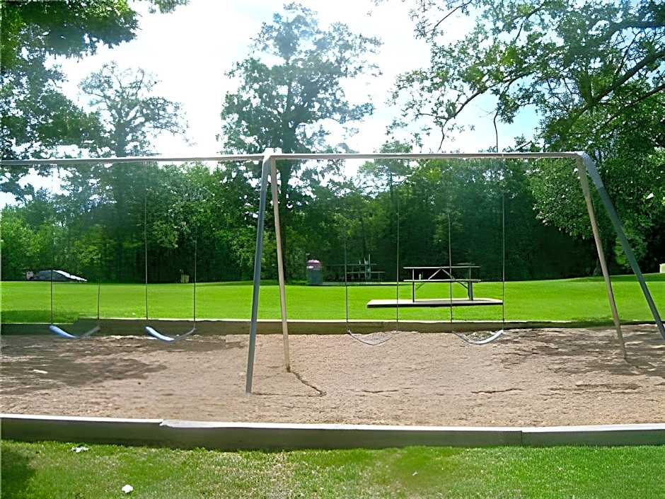 Twelve Oaks Inn