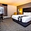 La Quinta Inn & Suites by Wyndham Oshkosh