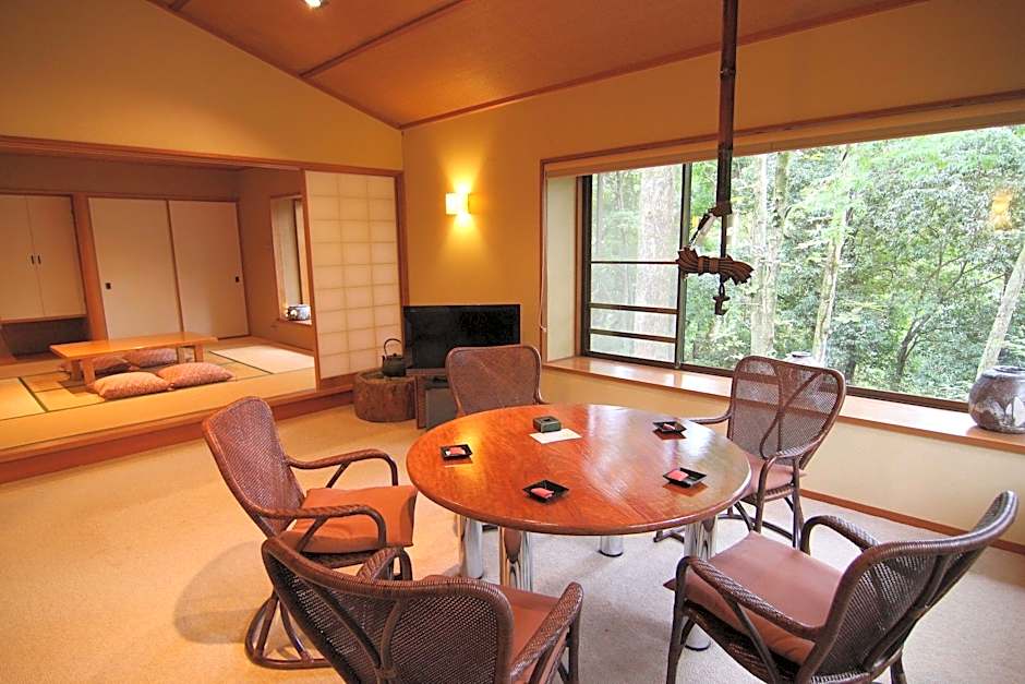 Izukogen Shirogasaki Onsen Hanafubuki