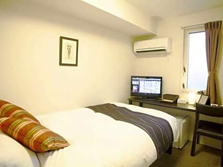 Double Room with Small Double Bed - Non-Smoking