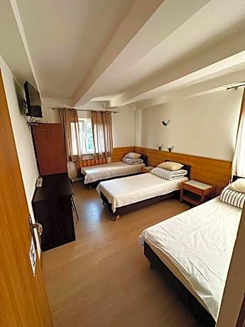 Standard Triple Studio