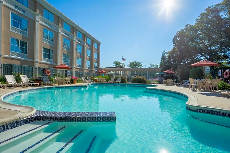 Holiday Inn South Kingstown-Newport Area, an IHG Hotel