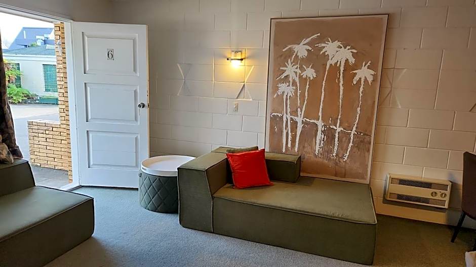 Aalton Motel