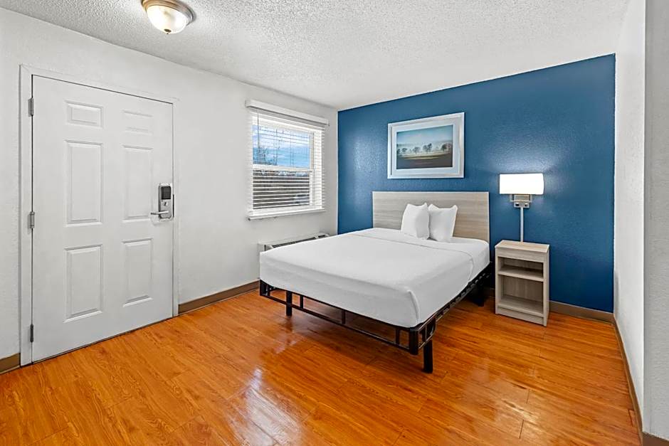 Birch Hill Suites Kansas City - Independence
