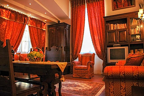 Grand Executive Suite