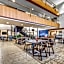 Embassy Suites By Hilton Detroit Metro Airport