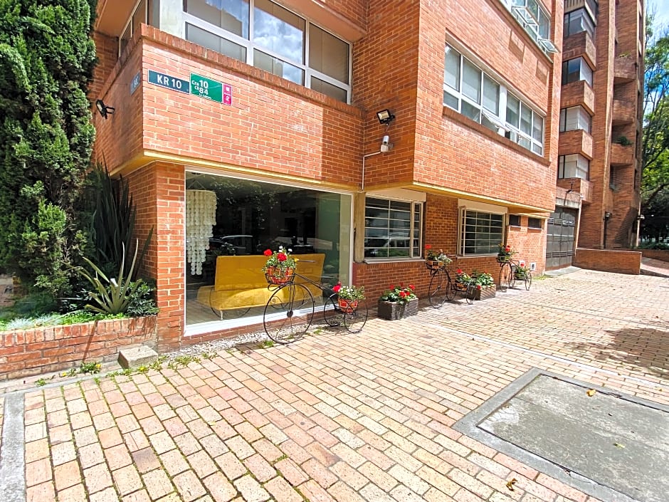 Hotel Retiro 84 by MIJ